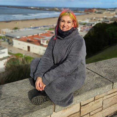 Docente. Ex Estudiante de Abogacía. De Lomas de Zamora a Mar del plata sin escala.