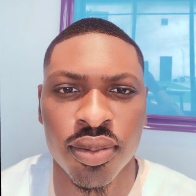tweeting my thoughts and feelings||married to the gym 🏋🏾♂️|| mechanical/aeronautic engineer 👷🏽♂️//Event planner//zero tolerance to bullshit.