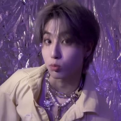 20
🩷💜💙 
♡hanji loml♡
꒰⁠⑅⁠ᵕ⁠༚⁠ᵕ⁠꒱⁠˖⁠♡                     ///  
✧*⁠｡ stay, atiny and neverland ｡⁠*✧