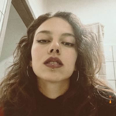 roguefromxmen_'s profile picture. irascível.