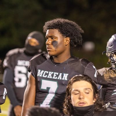 Thomas Mckean ‘26 | 6’2 215lbs | DE/LB/FB | Lax Middy/D-Pole | 215| 3.54 GPA | NCAA ID# 2311164859 | Email:Vaughnbrooks70@gmail.com