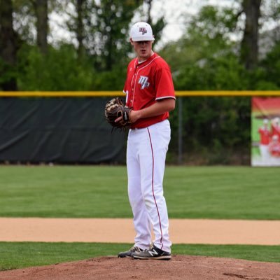 Illinois Central College Commit 🟦🟡 | Morton Potters 2024 🔴⚪️ | Wow Factor ⚫️ | 6’3” 210lbs | RHP | (309) 210-4204