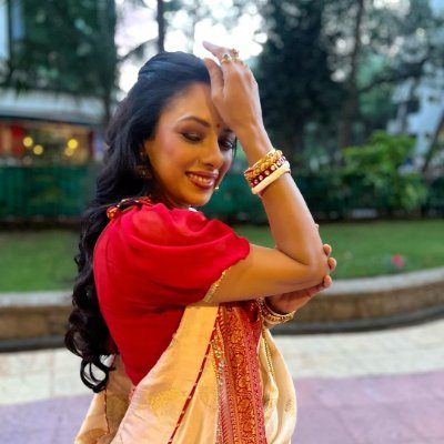 #MaAn♥️
Proud fan of Rupali Ma'am ❤️ 
On wattpad 
-anurups514
On Insta
-anurups.514