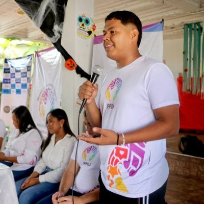 Escritor, licenciado en literatura y lengua Castellana Animador  Consejero departamental de juventudes de Cordoba