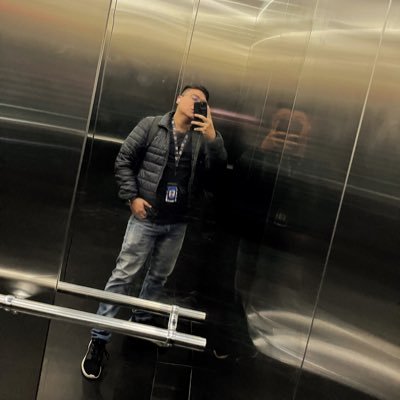 SocramLpez's profile picture. Alto, moreno, guapo, millonario, filántropo, playboy, así es Will Smith yo solo soy Marcos