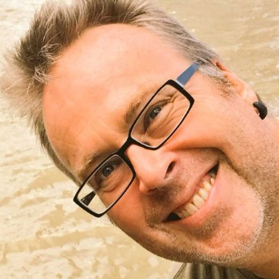 Aquatic ecologist, mapper of rivers, fish listener, bass player, @NatGeo explorer, rStats hacker, @CSIRO, (views my own; RT ≠ endorsement)
Also Mr @roconscicom