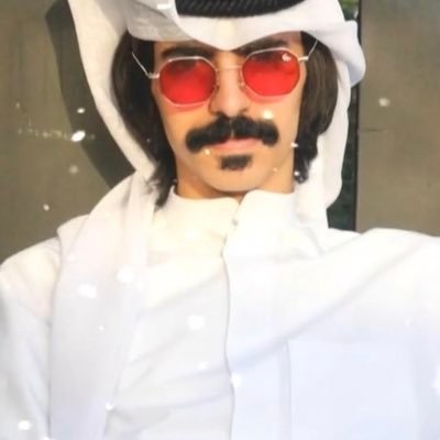 بين المطر والارض عشق وسواليف فاضت من اشواقه عيون السحابه