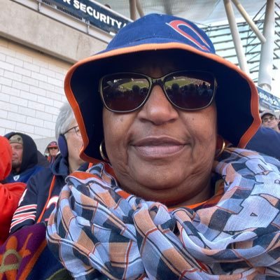 southerndianne's profile picture. Southern girl that loves faith family friends food ☀️🇺🇸 BLM Women Rights Vote Blue Go 🐻