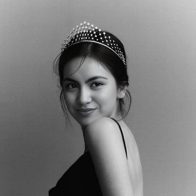 jsscscn's profile picture. Editor at The Tortured Poets Department