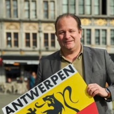 Vinoloog; Conservatief-Vrijzinnig; Forza Flandrien; Heel-Nederlander; Secretaris Antwerpse Vlaams Belang-gemeenteraadsfractie; Lijsttrekker district Berchem