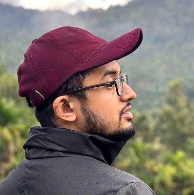 BharathVasisht4's profile picture. Bharateeya | Artist | Engineer | Nationalist 🇮🇳