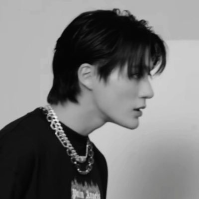 loseintimacy's profile picture. 