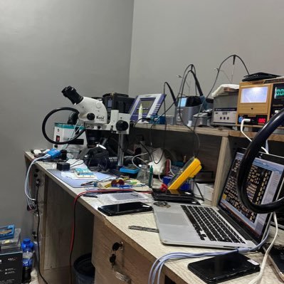 DaktariwaiPhone's profile picture. iPhone Professional Repair 🩺🥼| from Zero-Herro | The iPhone Surgeon: "Performing life-saving surgery on your phone"