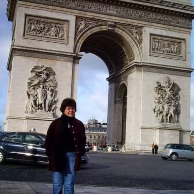 rosasuazo18's profile picture. Que la vida nos sonrria a todos, que la vida siempre sea grata y amable para tener una vida plena, solo hay que dejarse querer y vivir la vida.