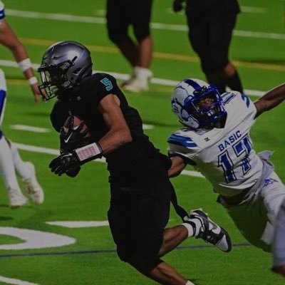 ATH•Silverado High school•C/O 25’• WR/FS/SS, Height: 6’2, Weight: 190lbs IG: dan.ge1o Email:dangelo.hagans.L@gmail.com cell: 702-665-1102 , NCAA ID: 2310142198