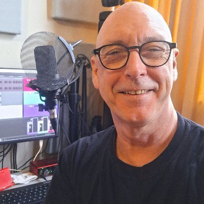 PA announcer Toronto Blue Jays. Voice over talent, Freelance audio mixer & editor. Drummer.  https://t.co/yz7SdqenVt