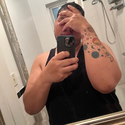 🏳️🌈gay but a gamer 🎮 at night spicy 🌶️—👇🏼 https://t.co/CsLeNC9Bes https://t.co/hqZaEPqSgr