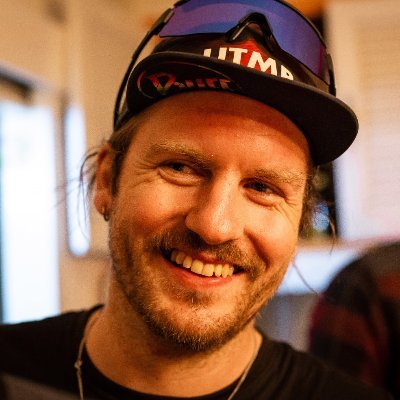 🙋♂️Hi, I'm djay ! A UX/UI designer & entrepreneur / working @Telono (Geneva) / passion 4 #outdoor and #mountain sports / tweet in Fran-glish