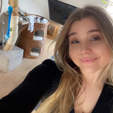 itsvaleriess's profile picture. twenty three