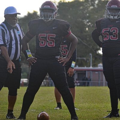 Raines Highschool🔴⚫️ Student Athlete/ 3.3 gpa/ center, guard and nose/height: 6’0 260pounds /Jacksonville fl God first✝️ bench:295 squat:405