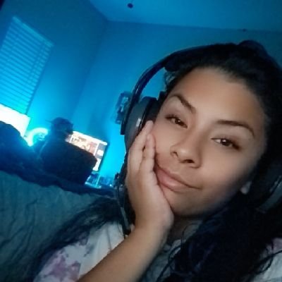 Warzone player for nobody
chillin like a villain from the floor to the ceilin