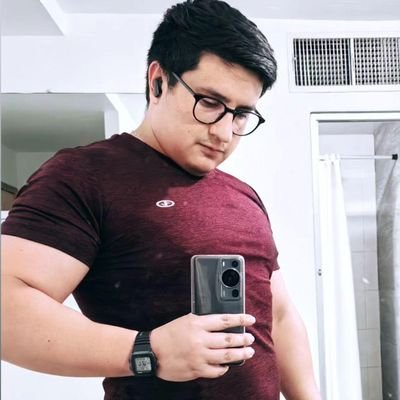 33 años, Mexicano 🇲🇽  Cancer 🦀 Videojuegos🎮 Anime👾 Fotografía 📷 Gym 💪 Plantitas 🌸