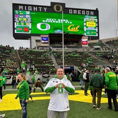 Just a mountain boy. #GoDucks 🦆