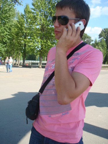 Nazarini19's profile picture. 