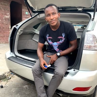 olawuni_o's profile picture. “By three methods we may learn wisdom:
First, by reflection,which is noblest;
Second, by imitation,which is easiest;
Third by experience,which is the hardest👑