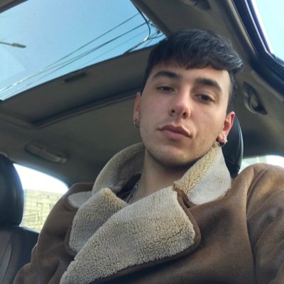 https://t.co/rhwn6QSIXF
Músico por sobre todas las cosas,
amante de la música❤✌
Spotify-Youtube: Kevin Amado-Imagen
Escorpio 💫