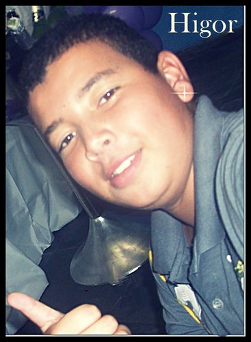 gosto de jogar futebol ;D