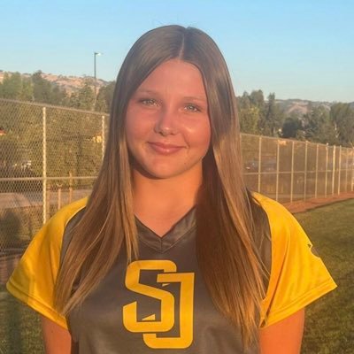 Travel Softball Player #80: Suncats Jimenez. CF/3B. Varsity Class of 2026 Salinas High School 93901