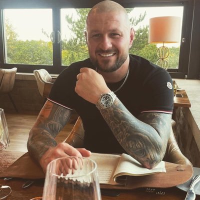 Shanepaull1's profile picture. I started with nothing and still got most of it left                                                            🥋 🥊 🚴🏼 ⛷ 🤿 🏃🏻‍♂️