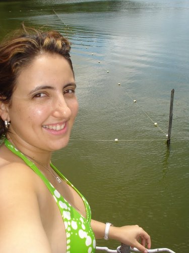 Campina Grande-Pb - Solteira - Administração na Unesc Faculdades - Curto viajar(c/ a família e amigos), tocar violão, leitura e ouvir música de boa qualidade.
