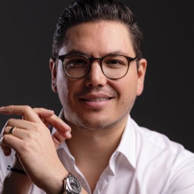 Director de Brada Grupo Inmobiliario y 10 Fractional, democratizando las mejores inversiones inmobiliarias en México y LATAM