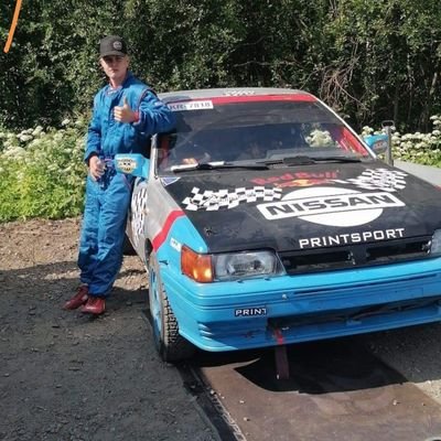 I live In finland. I drive rally