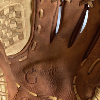 surfnotturf's profile picture. 