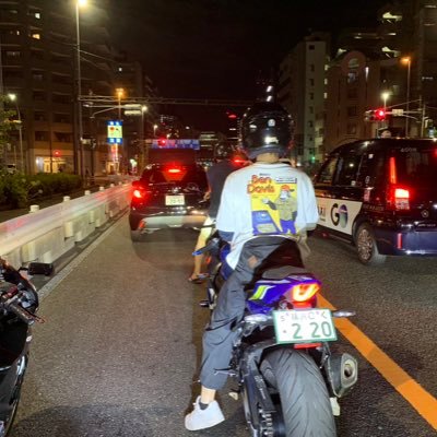 01'神奈川 volley.snowboard 🏍GSX250RとGSXr1000r ただのころねすきーなバイク乗り 動物看護師🐶🐾☝🏻 ͗ 低浮上になります @misaura_12