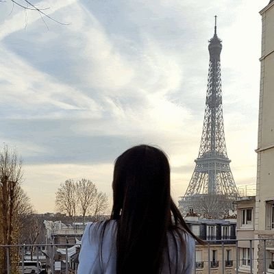 monicatim's profile picture. 