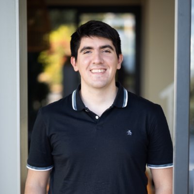 tomicapretto's profile picture. 