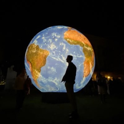 Mvlko_'s profile picture. Dreamer by day, creator by night. My Google keep is now a Twitter account. Rêveur pragmatique