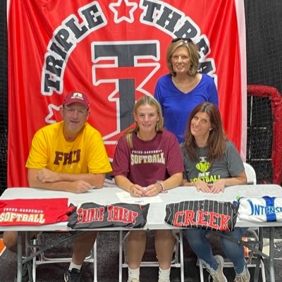 lysfeltner's profile picture. Intensity Softball /SS /MIF/lady knights softball 2025 5’10/151lbs GPA 3.3 / FHU commit♥️💛