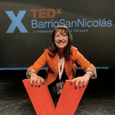 claudiaacostaok's profile picture. 