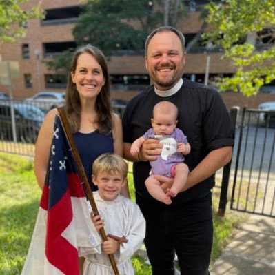 Husband & dad | Episcopal priest @StMichaelsATX in @TexasDiocese | Theology PhD from @LiverpoolHopeUK & DAS from @mySSW | Liverpool FC #YNWA | he/him