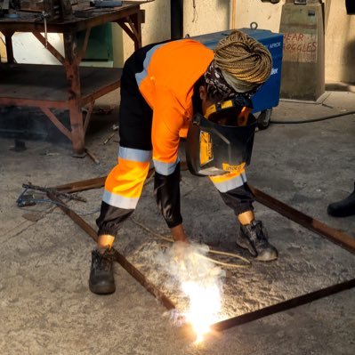 Ku_dzi_'s profile picture. fuels and energy engineer 👩‍💻