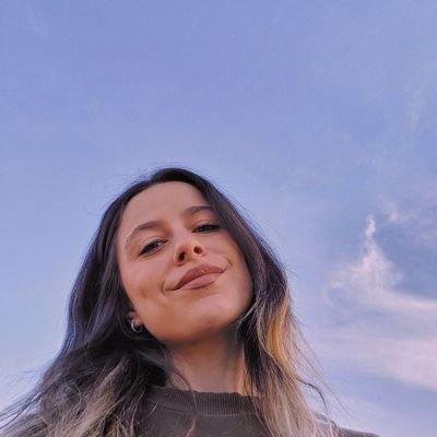 JuliiLandaa Profile Picture