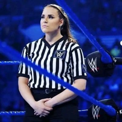 1st ever full time @wwe female referee 💙 Smackdown 💙Fox 8pm Friday #defyYOURimpossible
Owner thebrinklife Nutrition Coaching 
https://t.co/wgWEKxS5Ik .com/uXIFpOBysqb