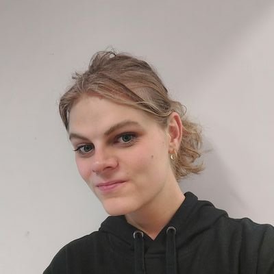 Student geneeskunde met interesse in huisartsenzorg 🏠 en het samenspel van zorg en sociale wetenschap
Verder maak ik mij hard voor passende zorg voor LHBTI🏳️