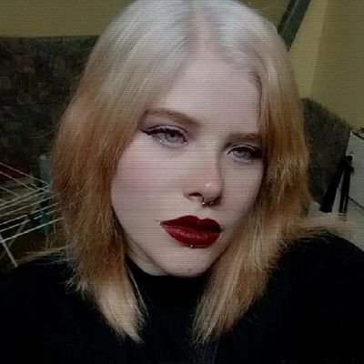 21 || I'm just a fucked up girl who's looking for my own peace of mind. || ❤️💔