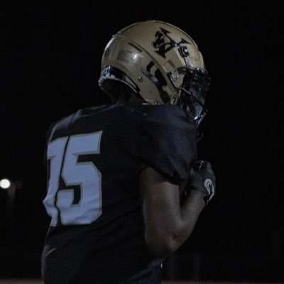 Verrado high school| C/O ‘26| 180lb | 5’10 | MLB/RB/TE |